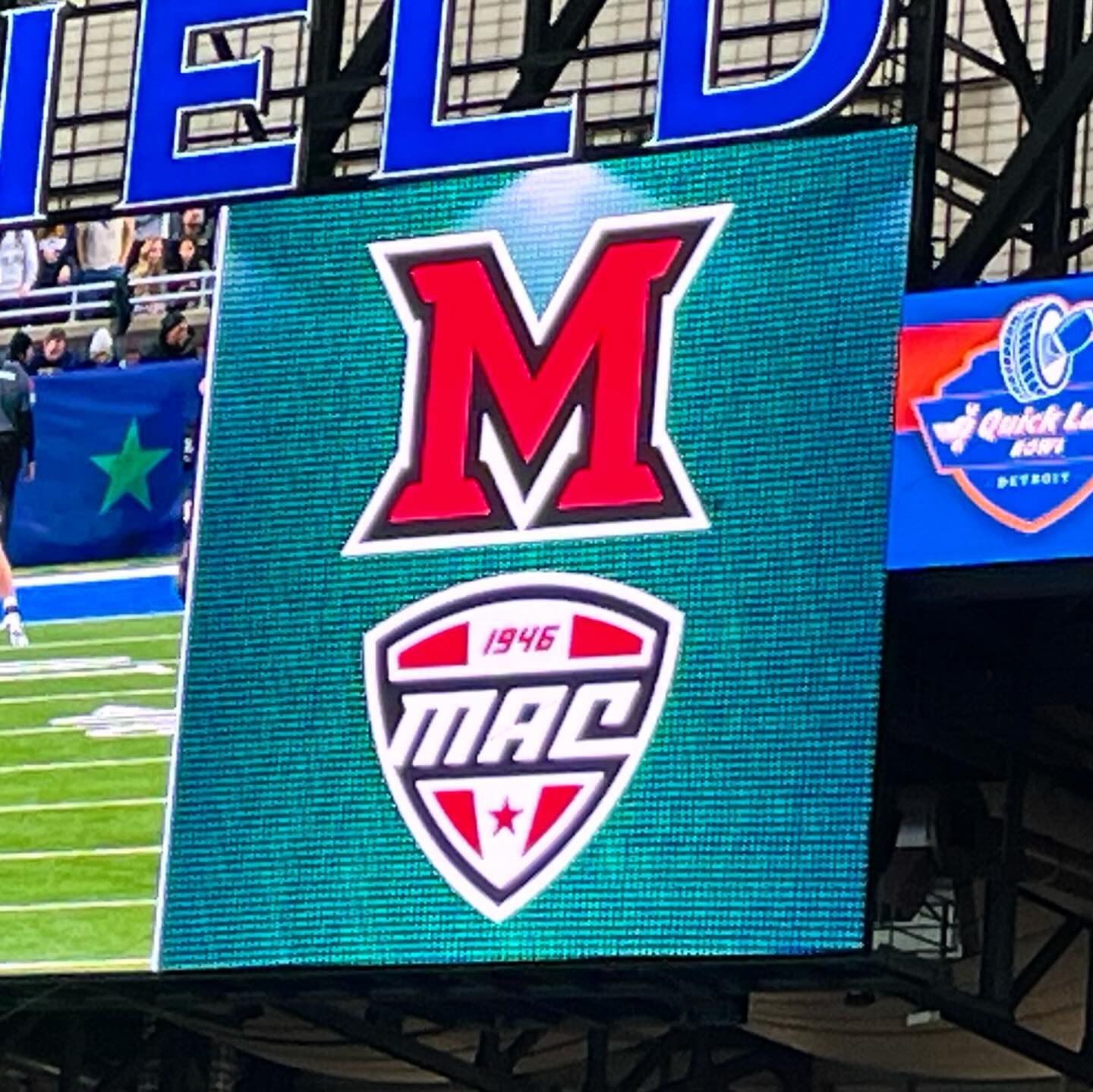 Sporting details: MAC logo colors change to match school colors. @macsports
